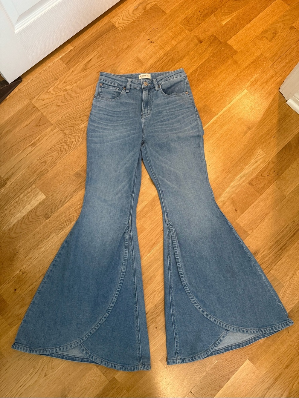 Shyanne Retro-style Split Bellbottom Flare Jeans